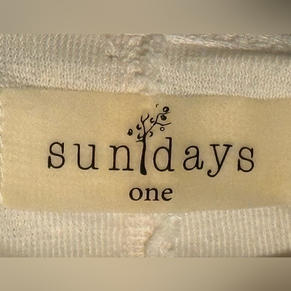 Sundays women’s white pullover top. Possible size L - Picture 14 of 14